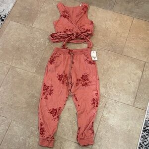 Billabong Pink Floral Ankle Pants & Crop Top Set